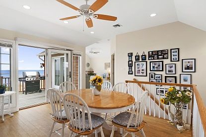 5th image of 50 Soundview Dr