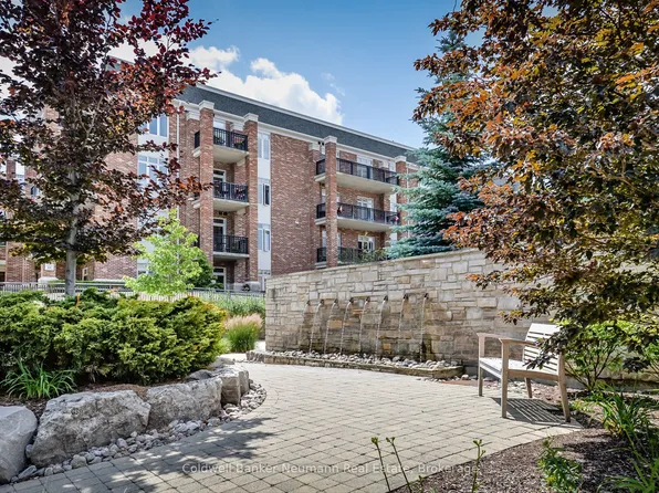 65 Bayberry Dr #C404, Guelph, ON N1G 5K8