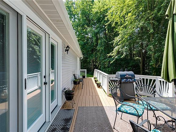3rd image of 3406 Johnsons Dr