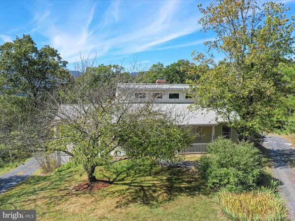 227 Mile Ridge Ests, Lebanon Church, VA 22641