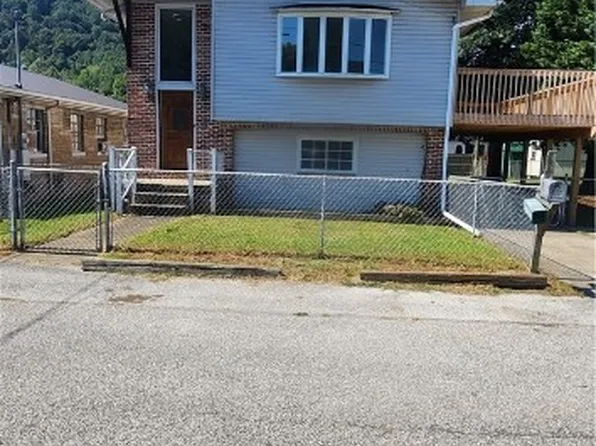 8605 Carolina Ave, Marmet, WV 25315