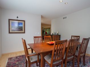 15230 Woodside Ln, Minnetonka, MN 55345