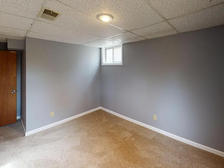 9230 Main St — Photo 11