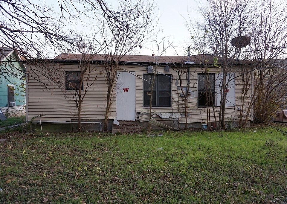 2nd image of 2409 Alexander Ave