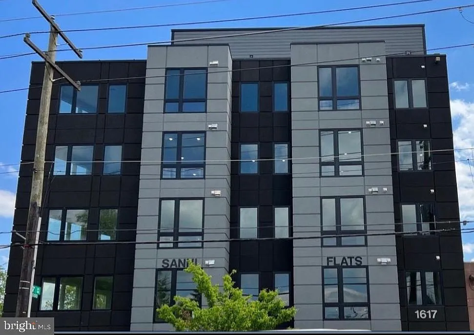 Building Photo - 1617 Rhode Island Ave NE #501