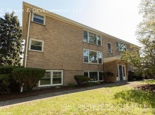 8916 S Justine St APT 3, Chicago, IL 60620