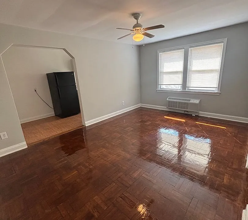135 Kennedy St NW