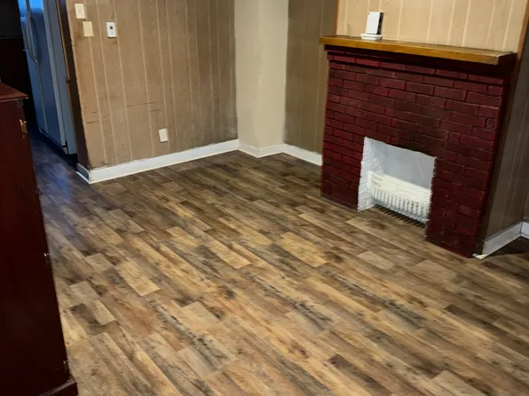 16 3rd St, Charleroi, PA 15022