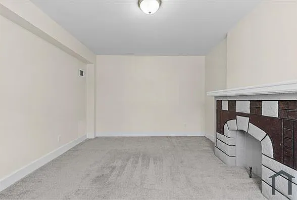915 Chartiers Ave — Photo 4