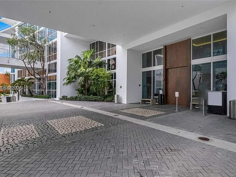 2020 N Bayshore Dr #3408 — Photo 44