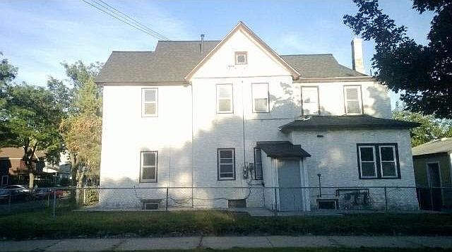 1st image of 802 26th NE #F
