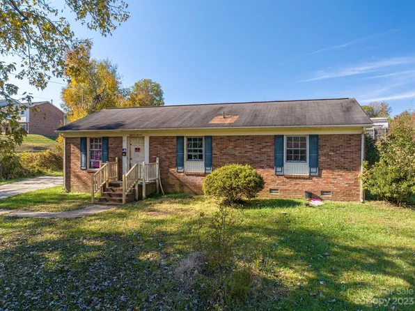 1813 Hartford Dr, Gastonia, NC 28052