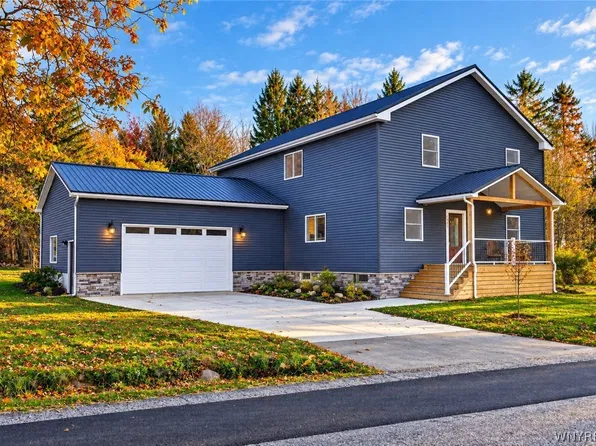 7437 Derby Rd, Derby, NY 14047