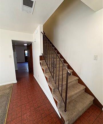 4th image of 3316 Delaware Ave #C