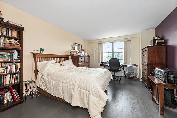 Sold by SBNY RE | media 7