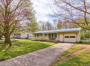 4925 Worth St, Millington, MI 48746