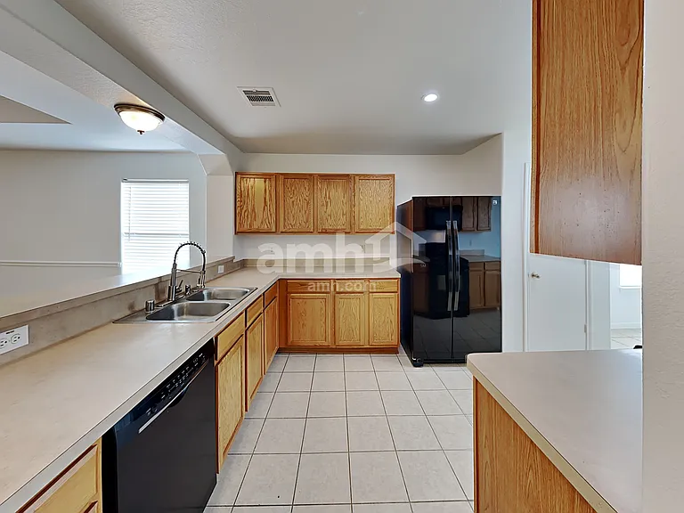 21447 Hannover Grove Ln — Photo 3