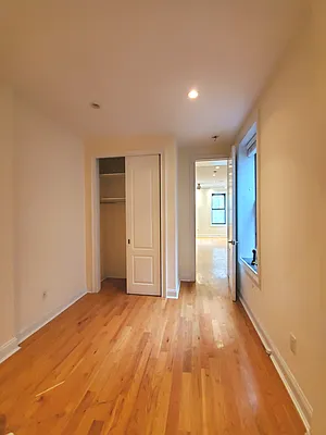 Rented by Nest Seekers International | media 22