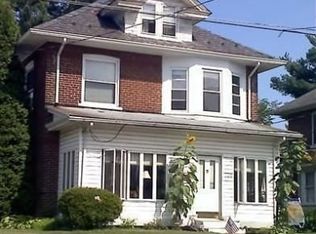 125 Northampton St, Hellertown, PA 18055