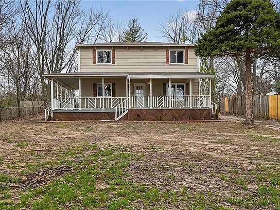 2nd image of 8324 Pershing Rd