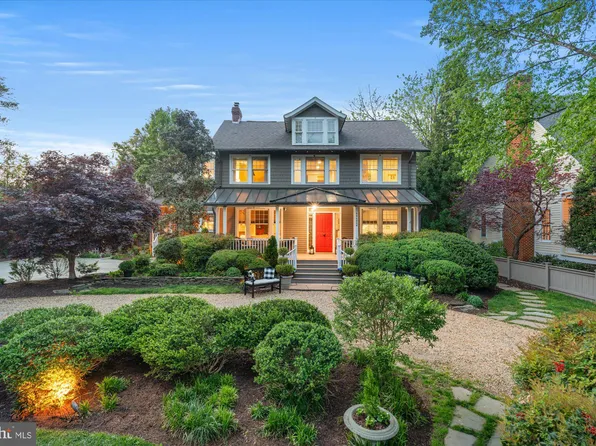 509 Lloyds Ln, Alexandria, VA 22302