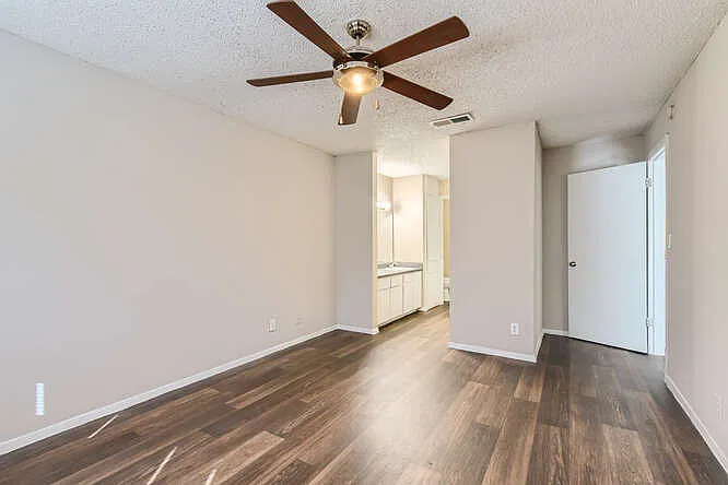Hillside Place — Photo 20