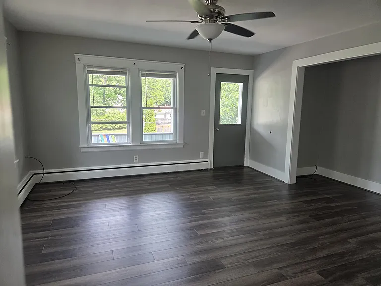 9 Goodrich Ave #B — Photo 15