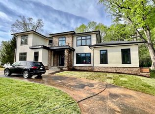 8504 Overbrook Rd, Fairfax, VA 22031