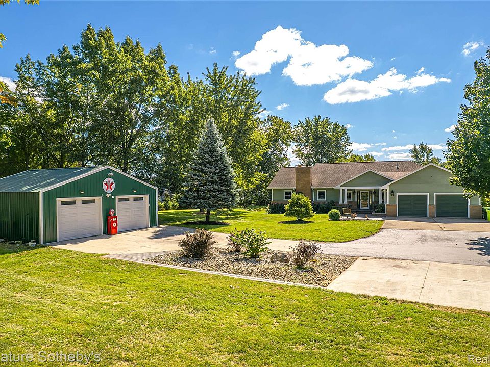 500 Lakeside Dr, photo 26