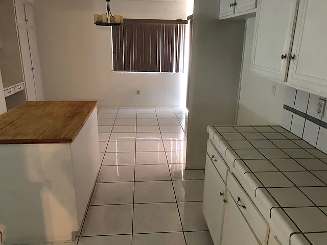 10715 Baton Rouge Ave — Photo 9