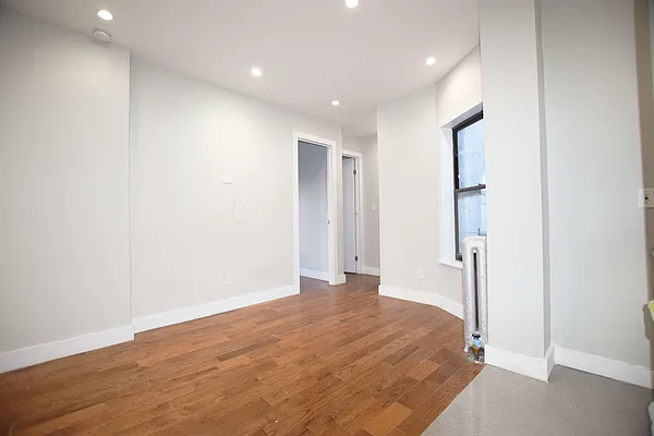 Rented by Uptown Flats LLC | media 20