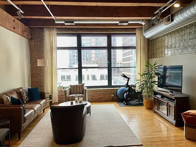 14 N Peoria St #5B — Photo 13