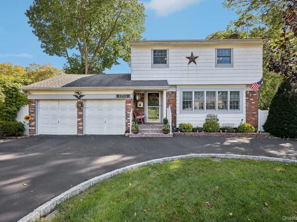 170 Melville Road, Huntington Station, NY 11746
