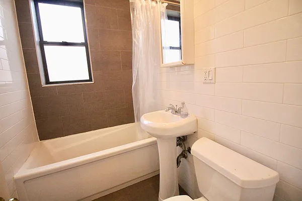 Rented by Rudd Group LTD | media 9