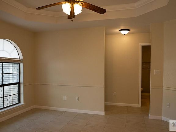 5th image of 600 Medford Ave