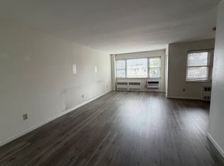 740 E Broadway APT 1N, Long Beach, NY 11561