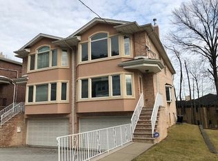 69 Myrtle Ave, Edgewater, NJ 07020