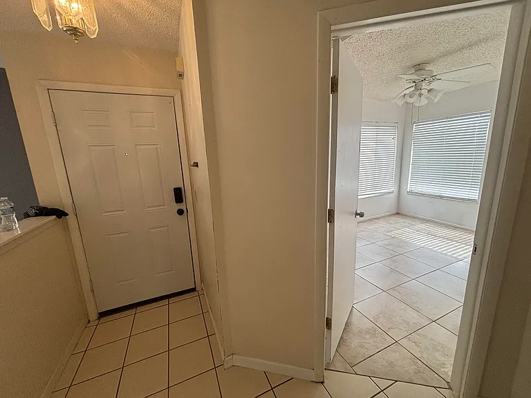 9824 Dean Acre Dr — Photo 8