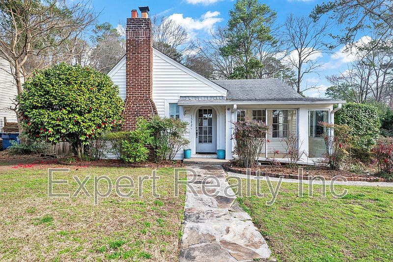 1st image of 1542 Somerset Dr