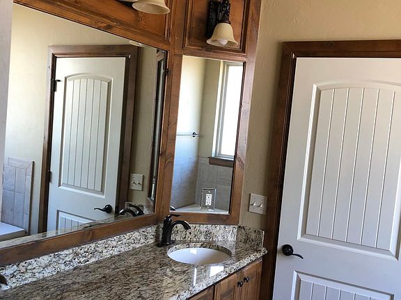 5th image of 13801 Canterbury Dr