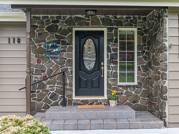 3rd image of 118 Norwood Drive