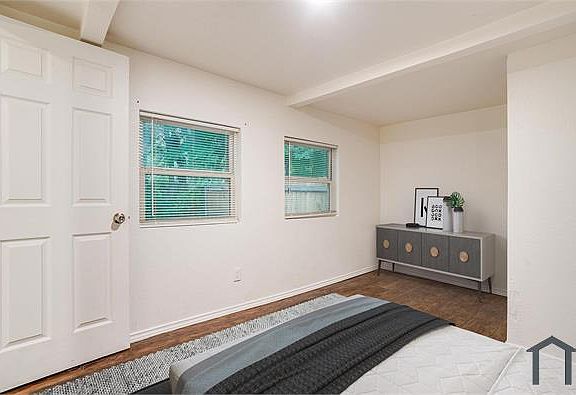 2nd image of 1712 Fagan Dr #A