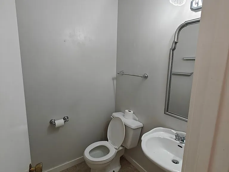 9523 Groundhog Dr — Photo 23