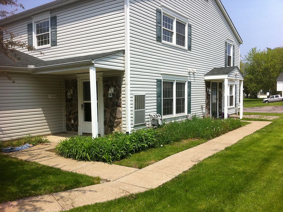 1st image of 150 Canterbury Ln APT D