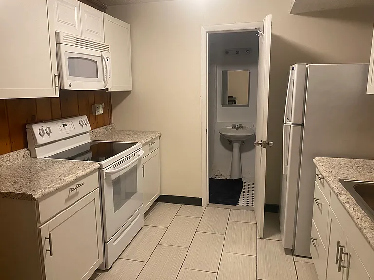 7607 Hammond Ave — Photo 16