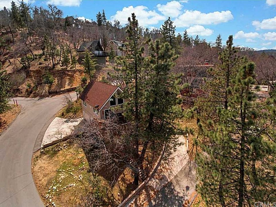 1st image of 1484 Yosemite Dr