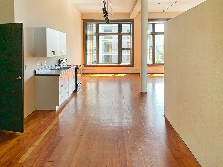 Steele Lofts — Photo 22