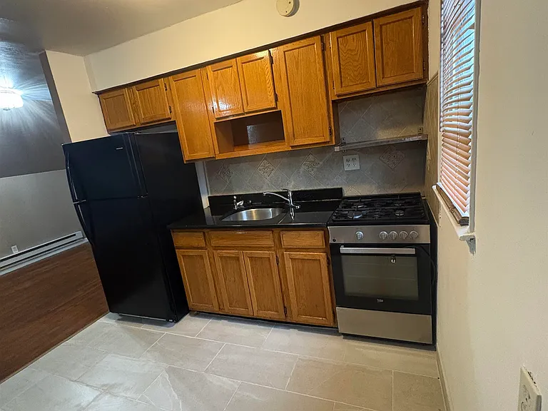 36 Pinecrest Rd #2 — Photo 2