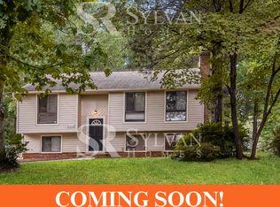 8714 Eaglewind Dr, Charlotte, NC 28212