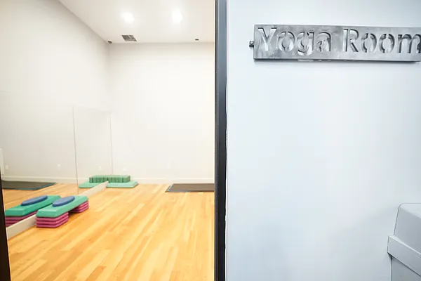 Rented by City Vista Inc | media 55